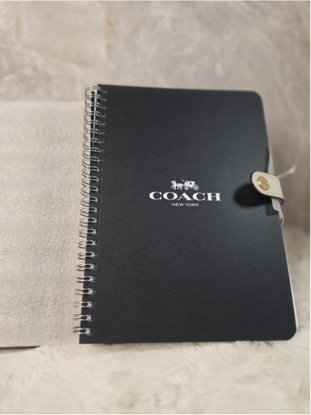 NWT Coach Notebook With Strawberry Print In Canvas/Leather Chalk Multi CAO4 - Picture 9 of 10